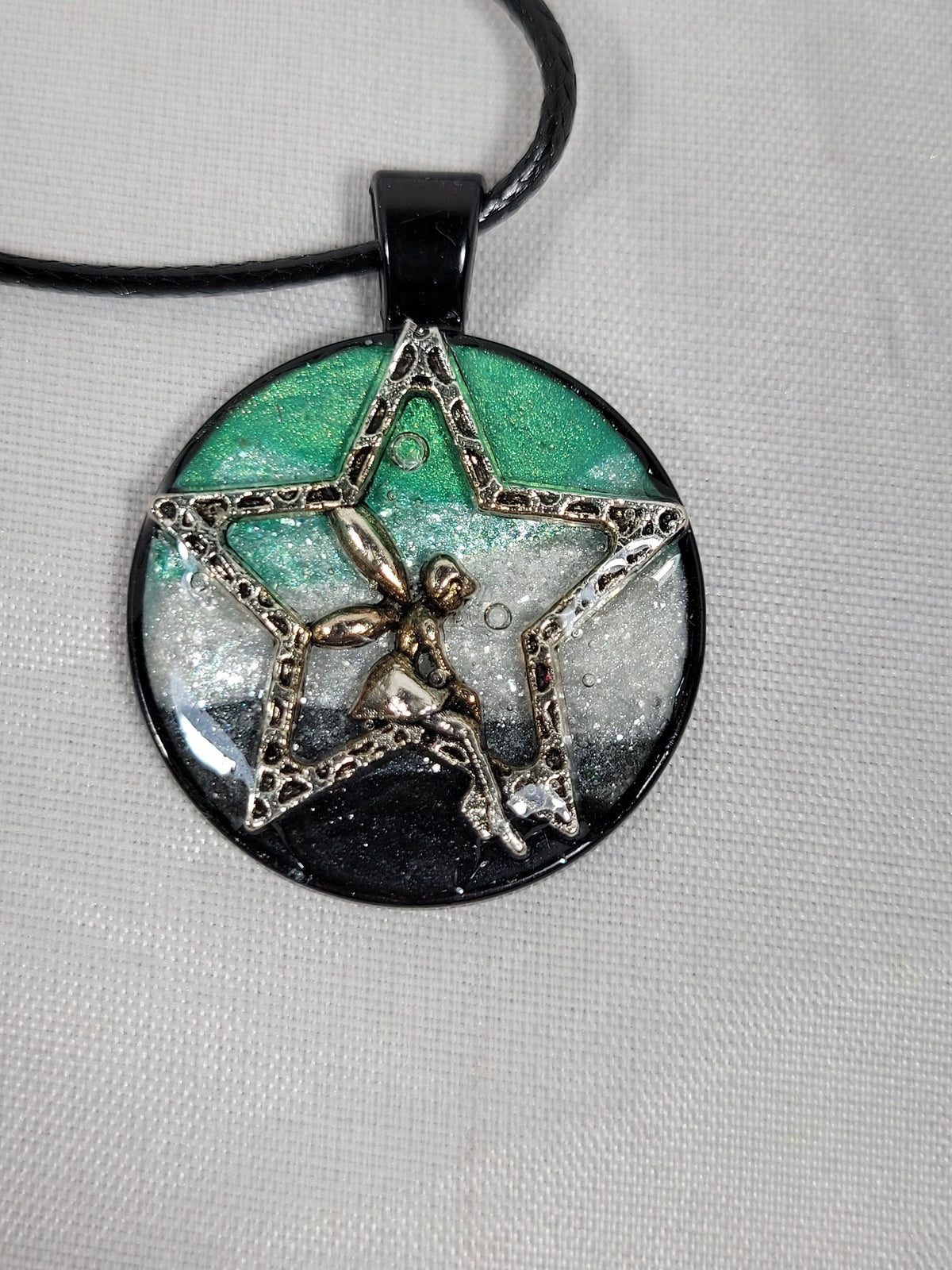 Pride Pendant Genderqueer and aromantic