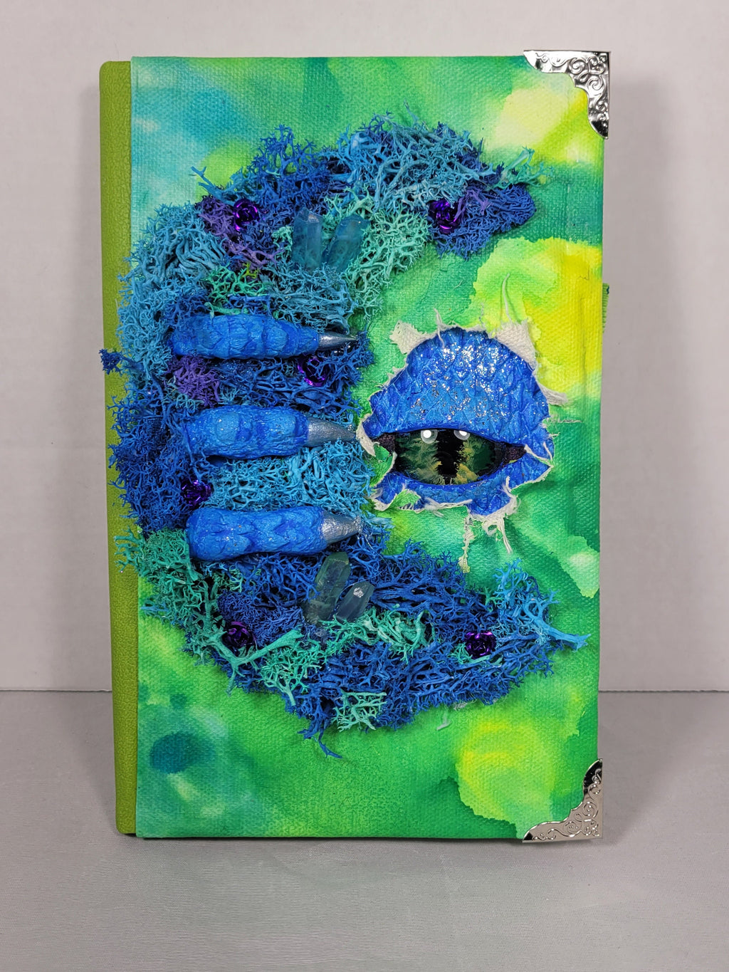 Green Moon Dragon Journal