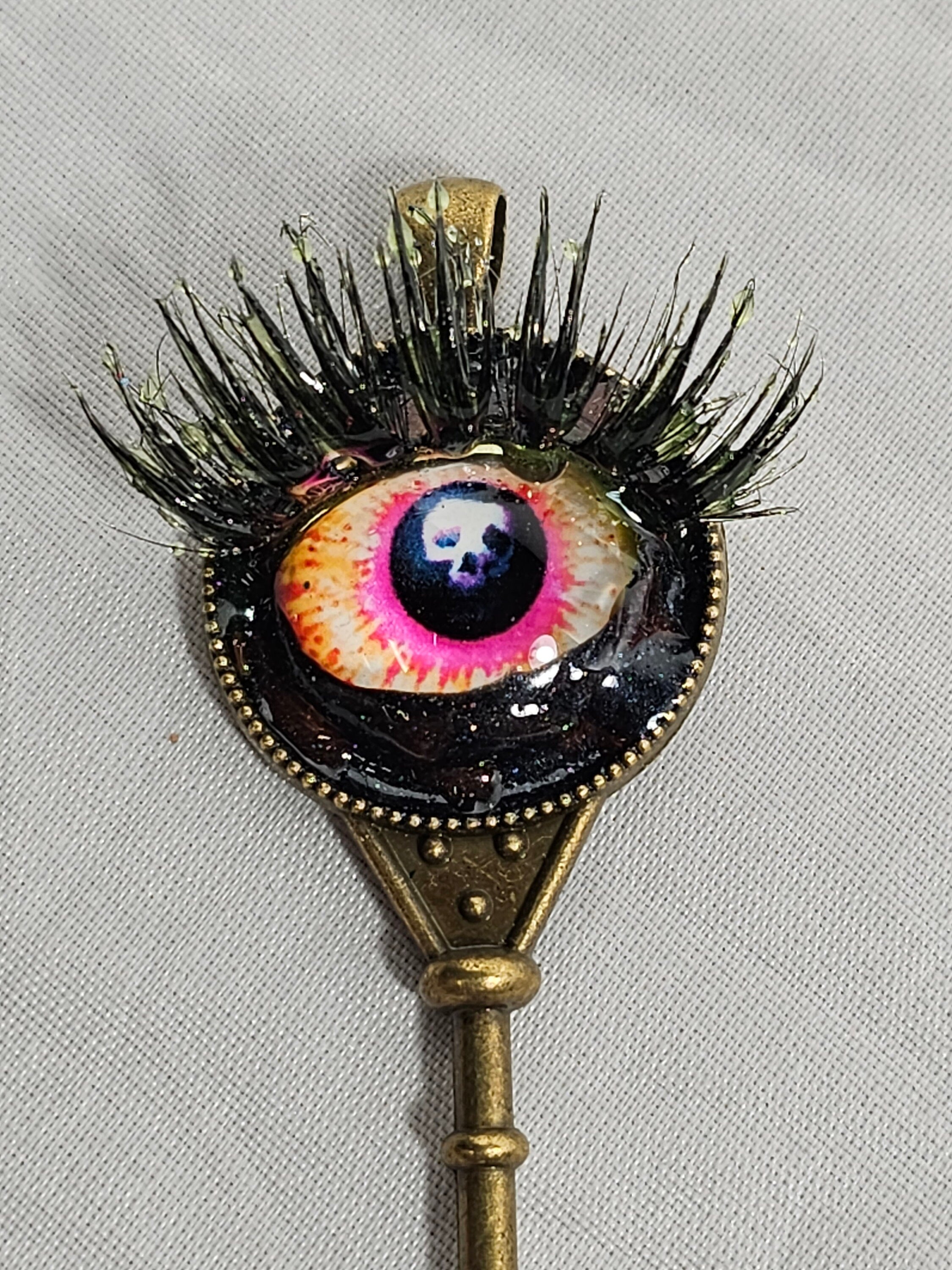 Dragon Eyelash Key