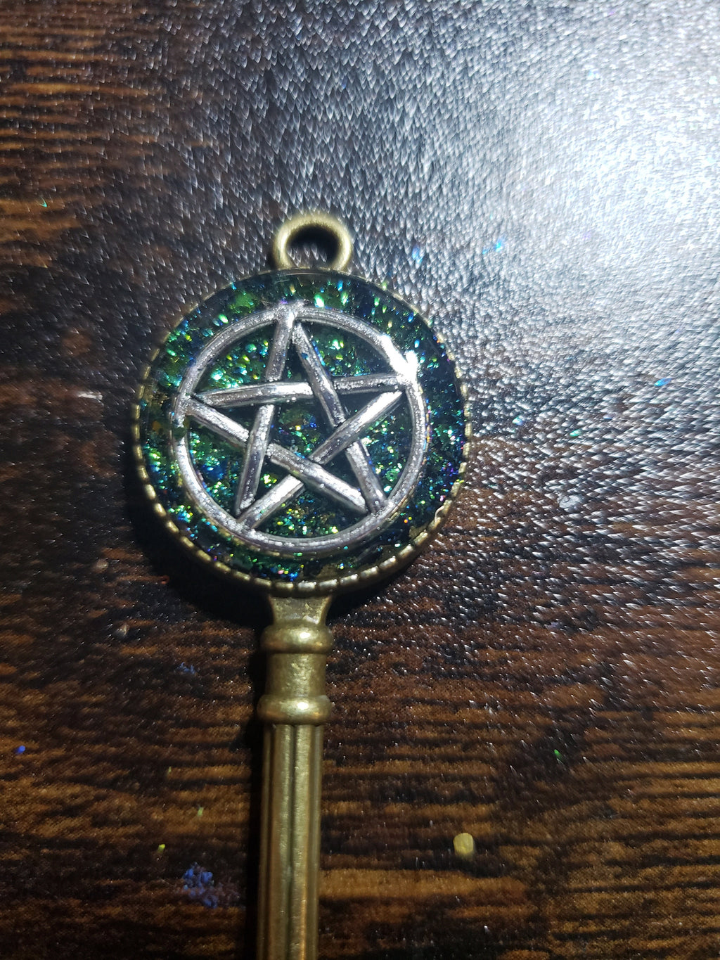 Key Leaf, Star, Snow