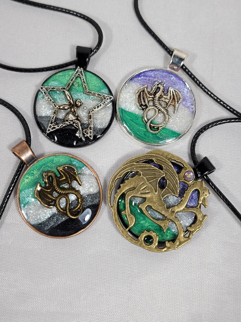 Pride Pendant Genderqueer and aromantic