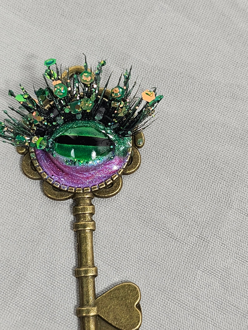 Dragon Eyelash Key