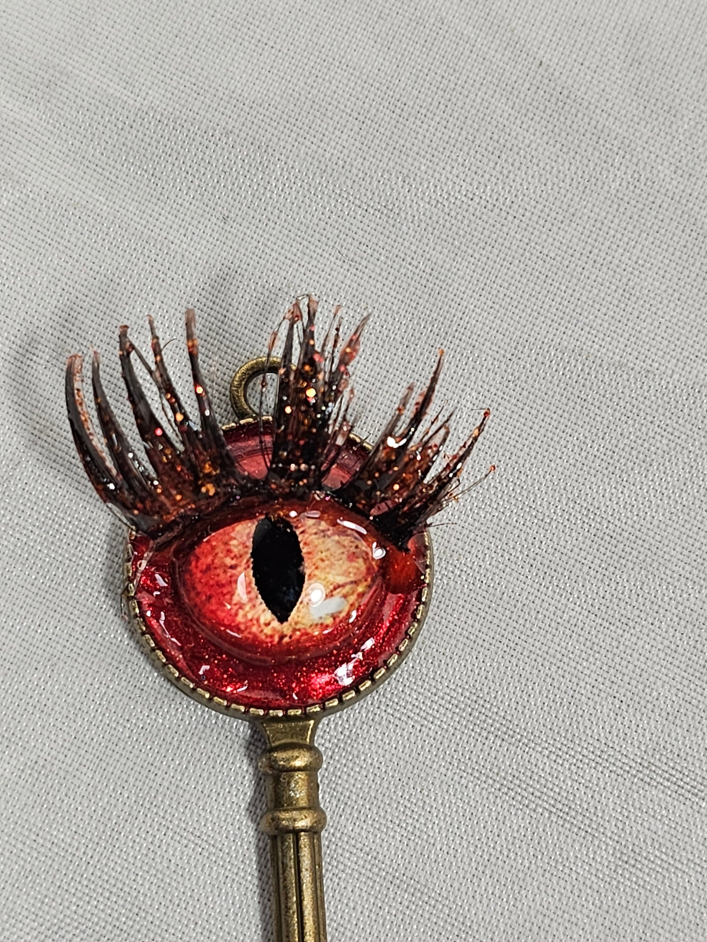 Dragon Eyelash Key