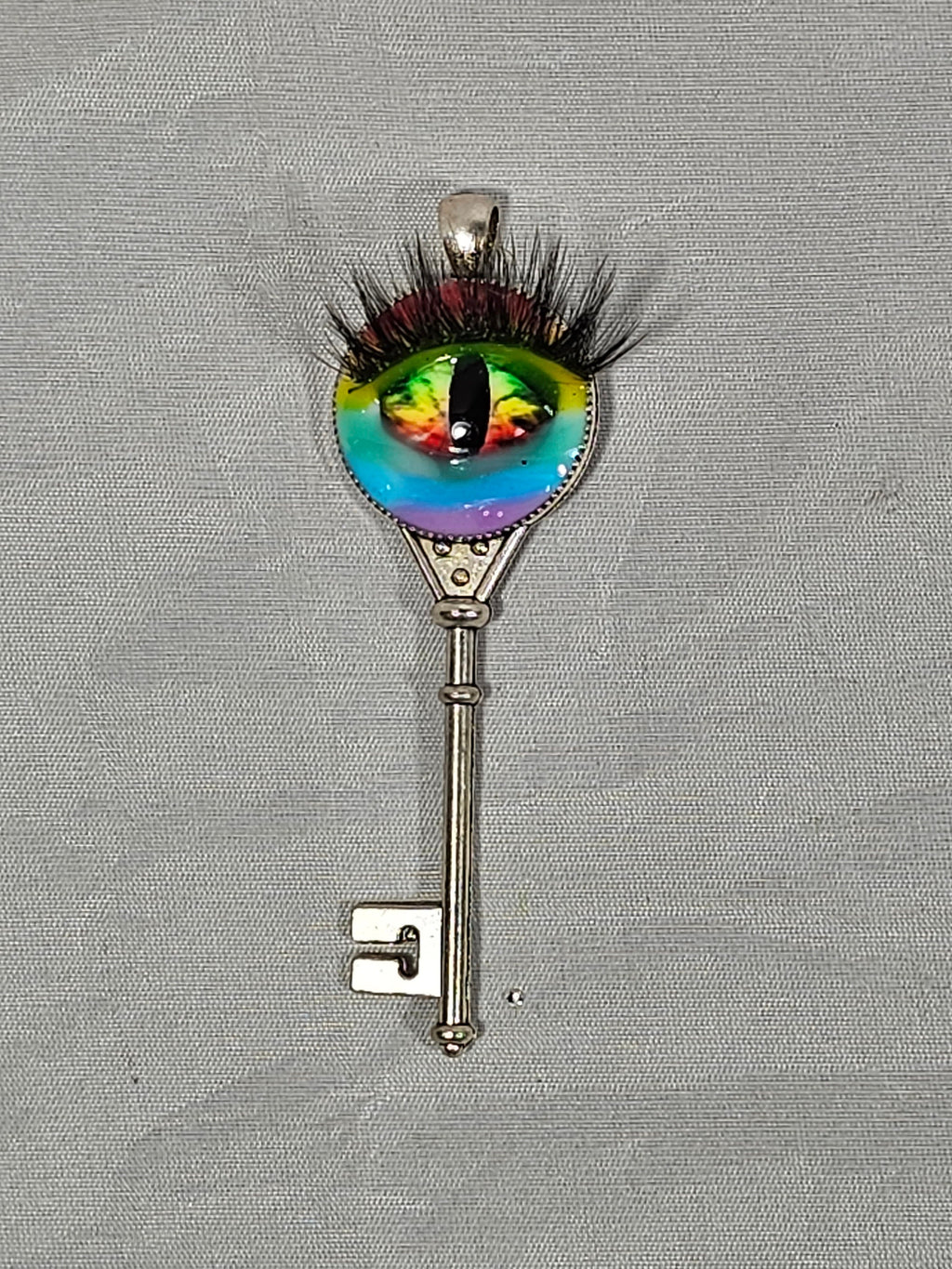 Eye see Pride Key