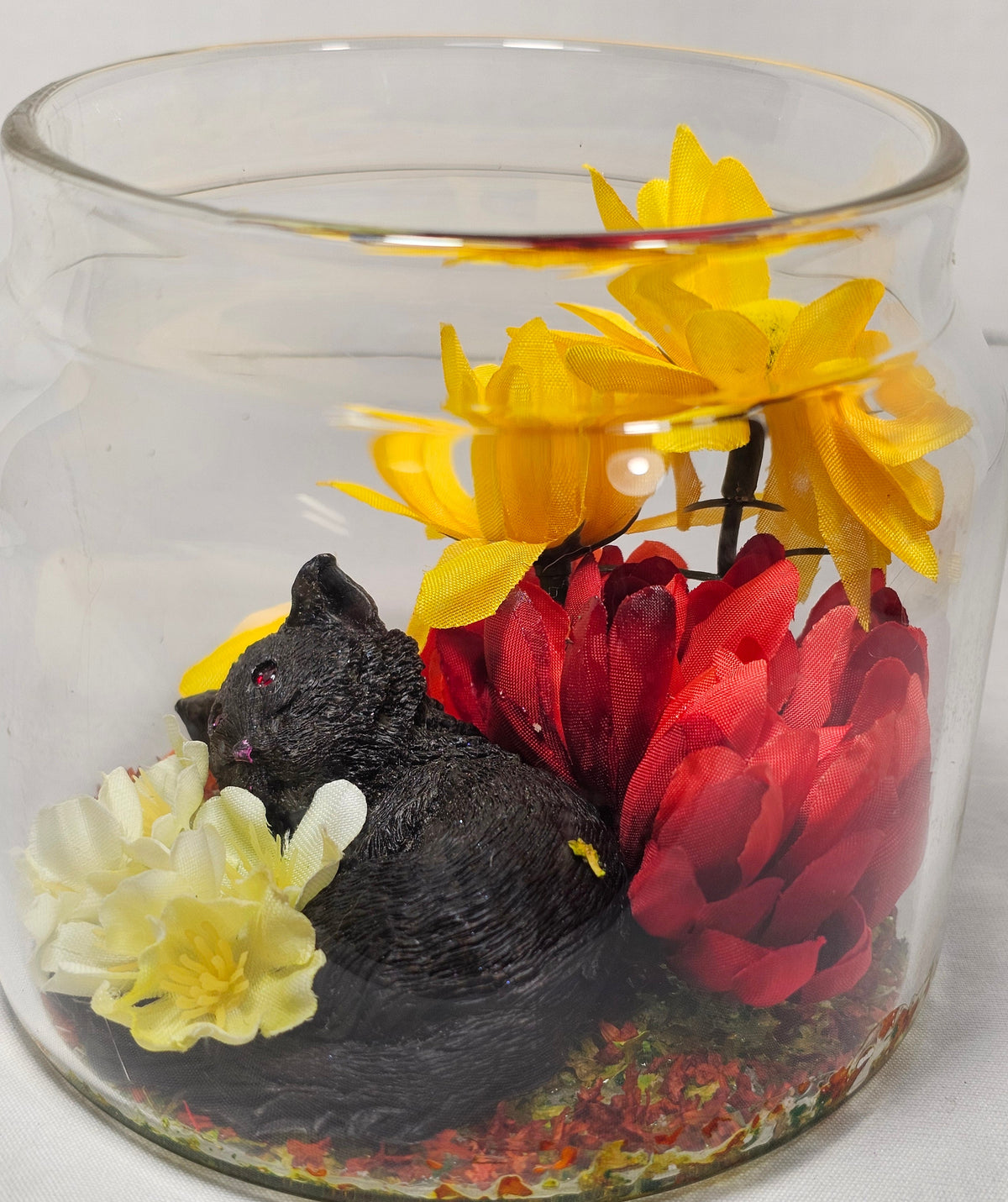 Large Sleeping Fall Cat Terrarium